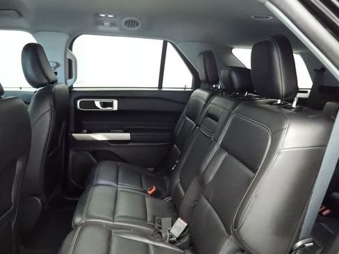 Used 2023 Ford Explorer XLT w/ Equipment Group 202A image 24