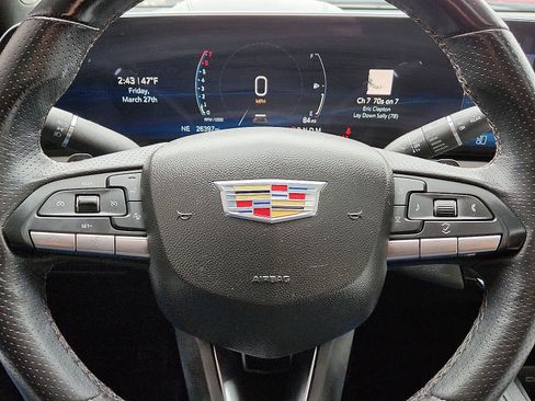 Used 2024 Cadillac XT4 Sport image 18