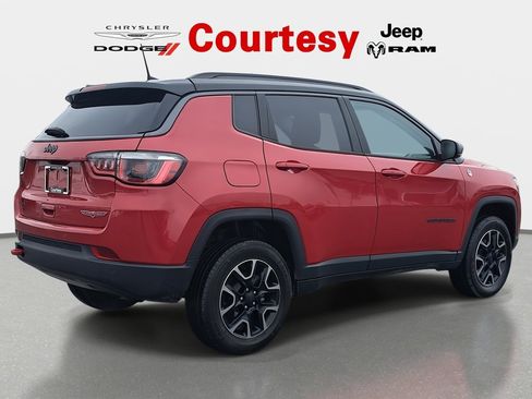 Used 2019 Jeep Compass Trailhawk w/ Cold Weather Group image 5