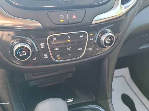 Used 2024 Chevrolet Equinox Premier AWD/4WD image 22