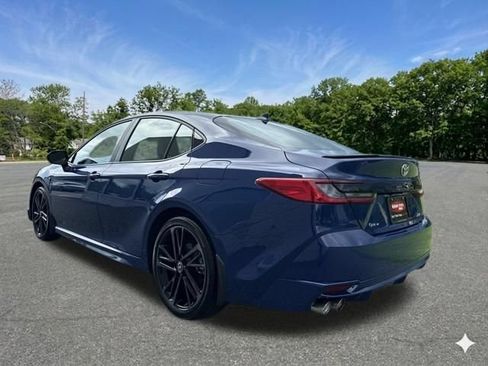 Used 2025 Toyota Camry XSE FWD image 6
