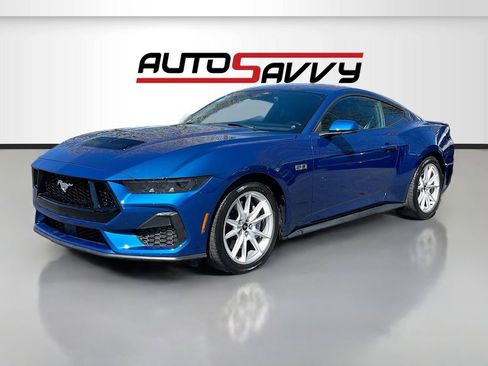 Used 2024 Ford Mustang GT Premium RWD image 3