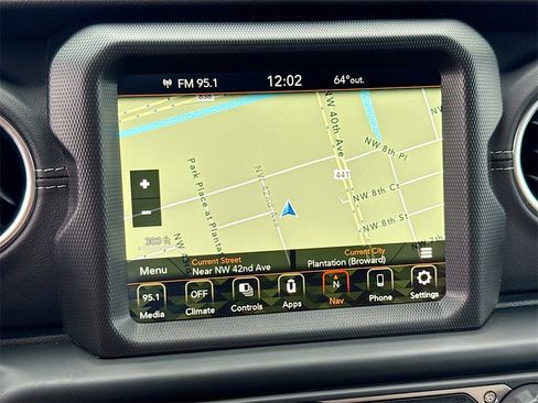 Used 2023 Jeep Wrangler Unlimited Rubicon 4xe image 14