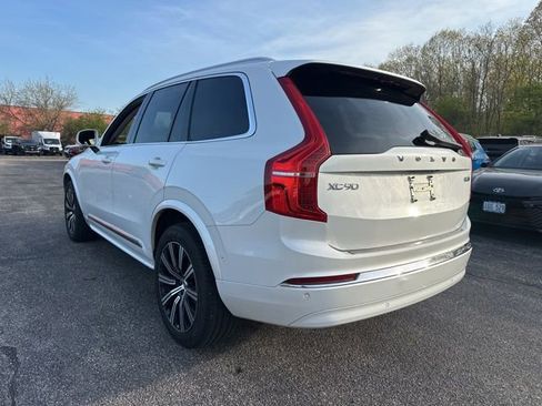 Used 2023 Volvo XC90 B5 Plus w/ Protection Package AWD/4WD image 4