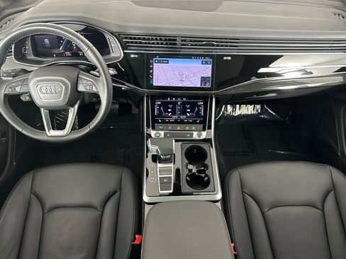 Used 2025 Audi Q7 2.0T Premium w/ Convenience Plus Package image 12