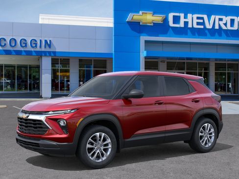 New 2026 Chevrolet TrailBlazer LS FWD image 2