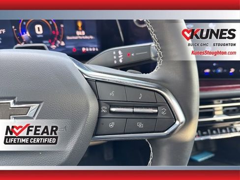 Used 2025 Chevrolet Traverse Z71 w/ Enhanced Driving Package image 25