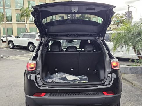 New 2026 Jeep Compass Limited image 7