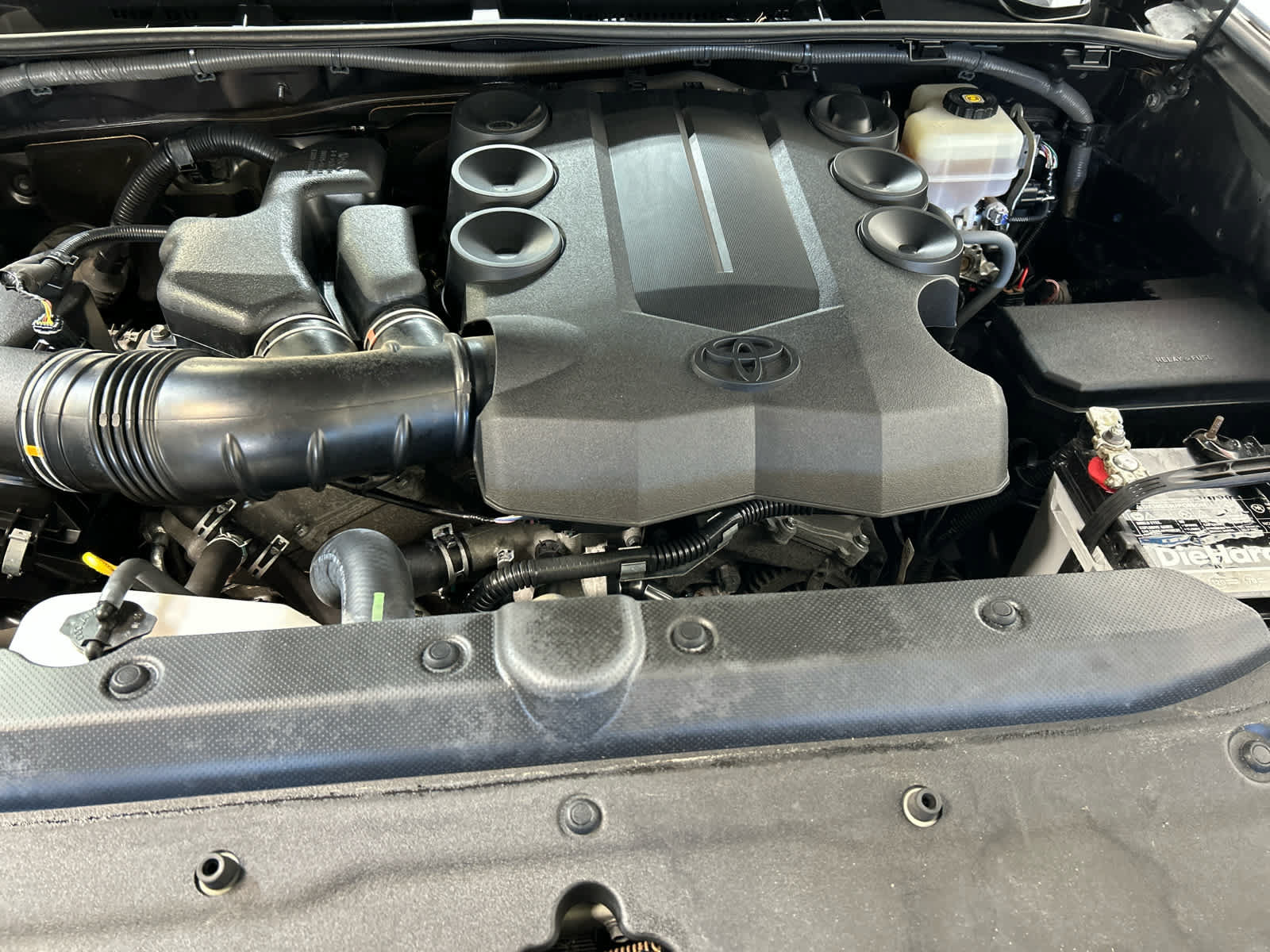 Used 2018 Toyota 4Runner SR5 Premium AWD/4WD image 10