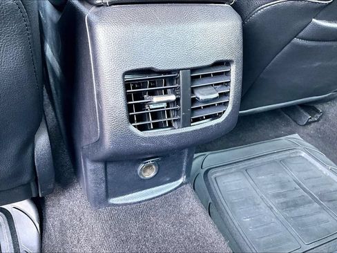 Used 2020 Ford Fusion SE FWD image 32