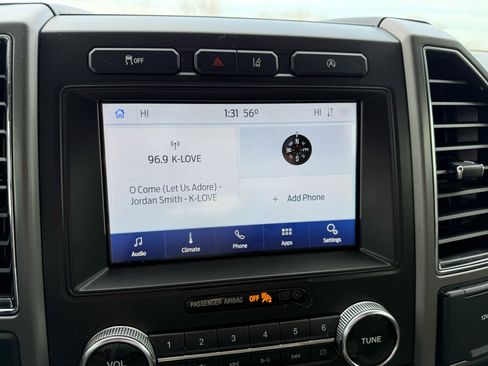 Used 2020 Ford Expedition Max XLT image 30