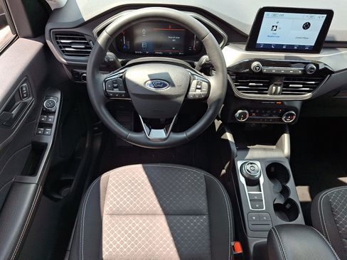 Certified 2023 Ford Escape Active w/ Cold Weather Package FWD image 13