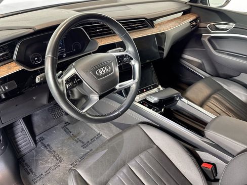 Used 2019 Audi e-tron Premium Plus w/ Cold Weather Package image 9