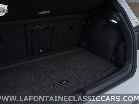 Used 2022 Volkswagen Golf R image 58