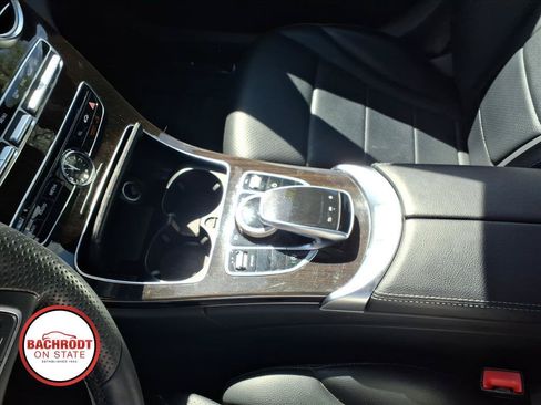 Used 2018 Mercedes-Benz C 300 4MATIC Sedan image 15