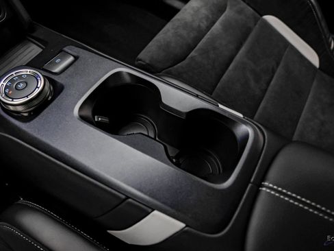 Used 2022 Ford Mustang Shelby GT500 w/ Carbon Fiber Track Pack image 69