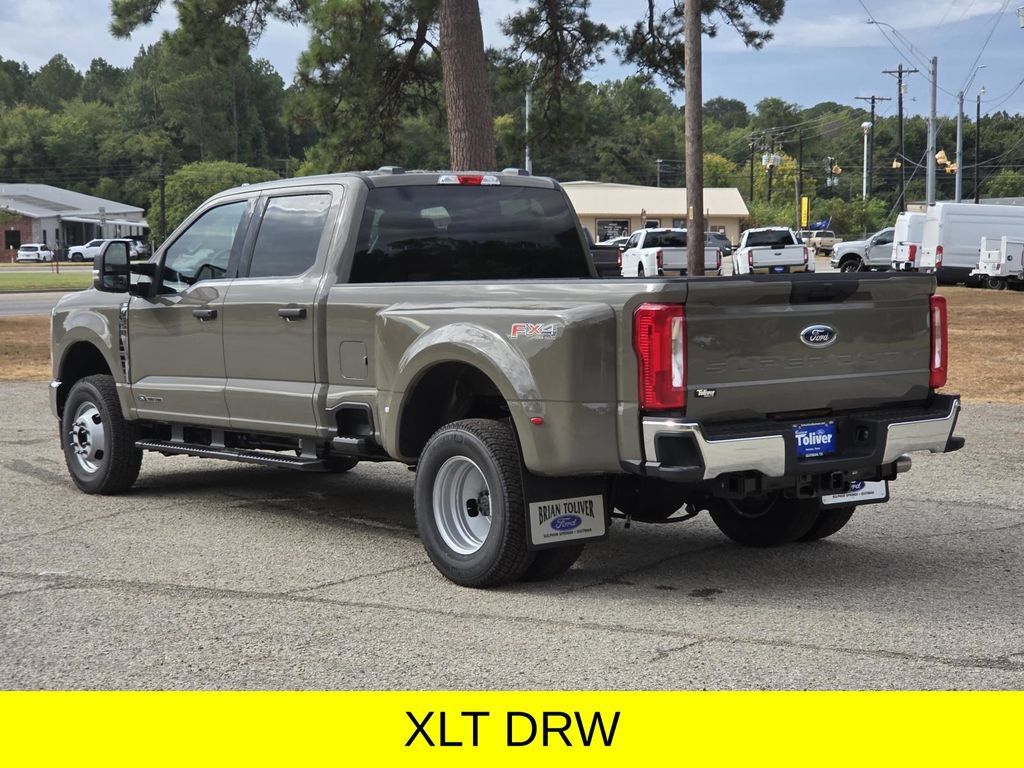New 2026 Ford F350 XLT w/ FX4 Off-Road Package AWD/4WD image 4