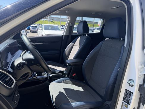 Used 2024 Kia Seltos S AWD/4WD image 29