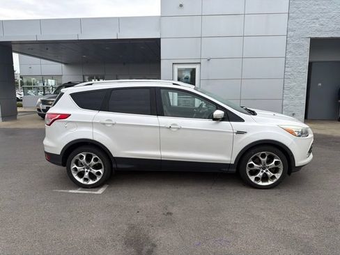 Used 2015 Ford Escape Titanium w/ Equipment Group 301A AWD/4WD image 5