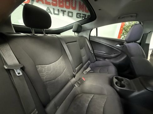 Used 2018 Chevrolet Volt LT image 13