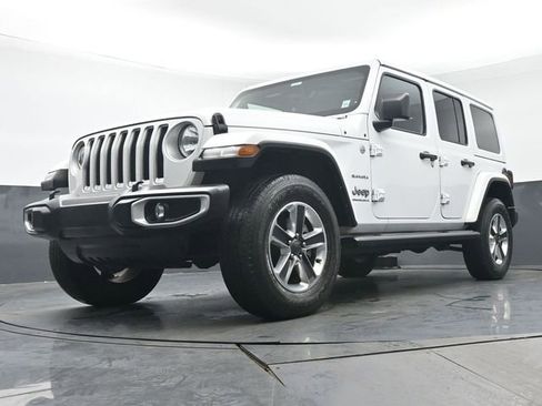 Used 2023 Jeep Wrangler Sahara w/ Cold Weather Group image 31