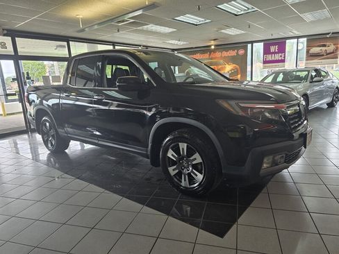 Used 2017 Honda Ridgeline RTL-E image 3