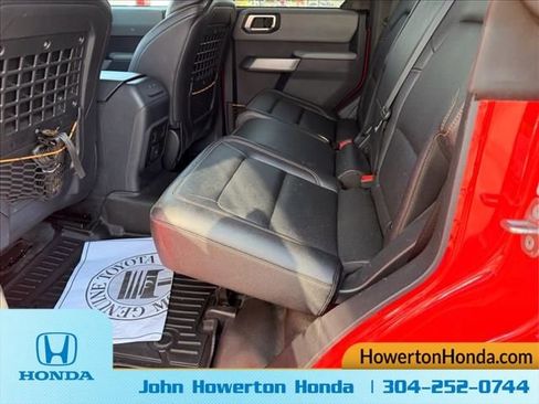 Used 2023 Ford Bronco Badlands image 11
