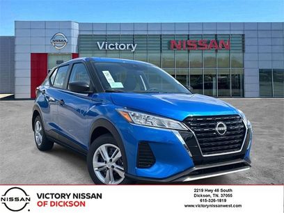 New 2025 Nissan Kicks Play S