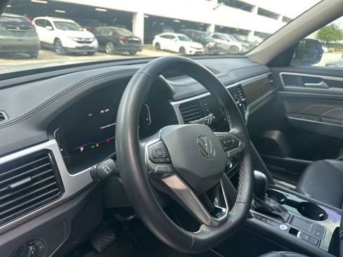 Used 2023 Volkswagen Atlas SE FWD image 14