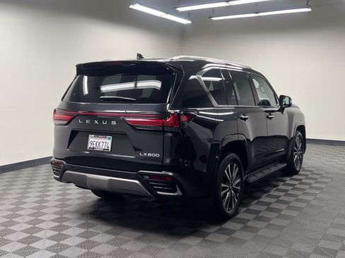 Used 2023 Lexus LX 600 4WD image 5