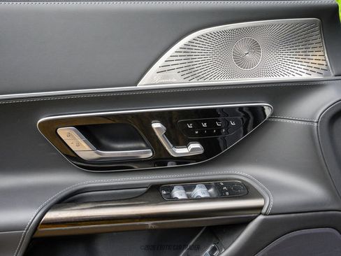 Used 2022 Mercedes-Benz SL 63 AMG 4MATIC image 48