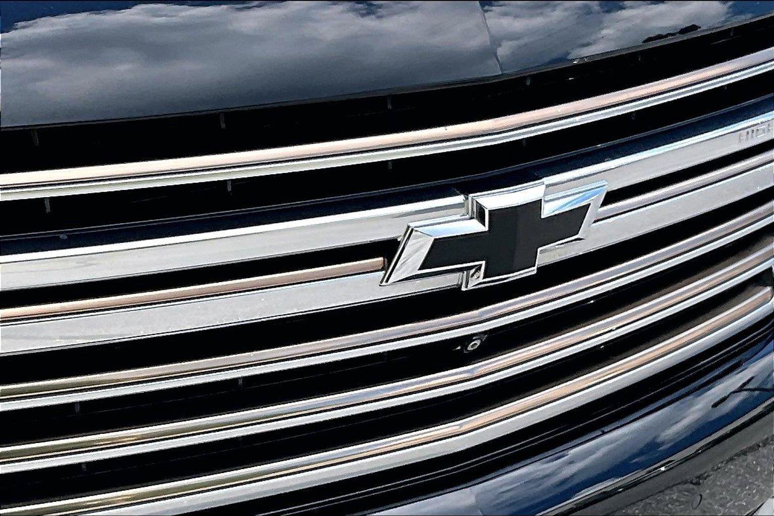 Used 2021 Chevrolet Tahoe High Country w/ Premium Package AWD/4WD image 29
