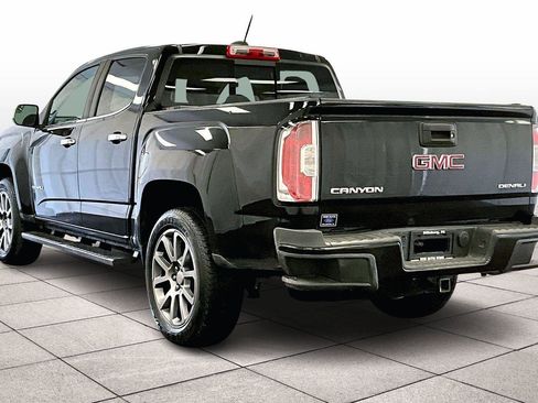 Used 2018 GMC Canyon Denali image 10