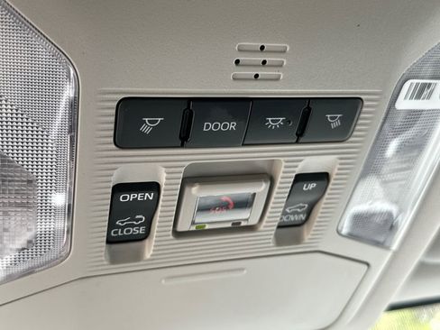 Used 2023 Toyota RAV4 XLE w/ Convenience Package AWD/4WD image 33