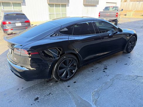 Used 2023 Tesla Model S Plaid image 7