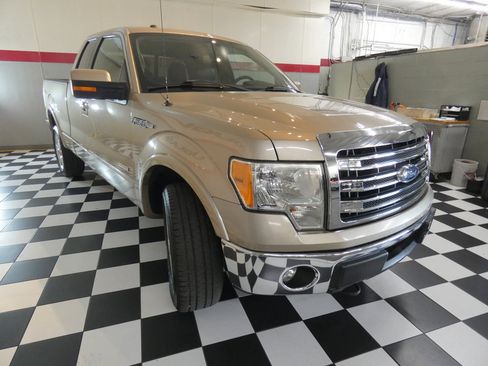 Used 2013 Ford F150 Lariat w/ Mid Equipment Group AWD/4WD image 3
