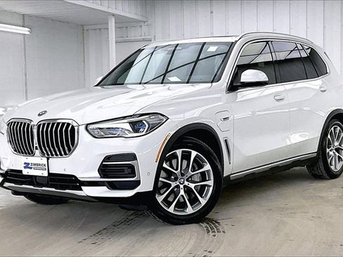 Used 2023 BMW X5 xDrive45e w/ Executive Package image 2