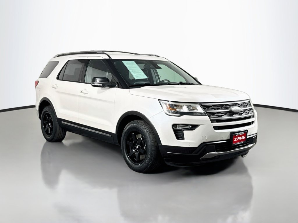 Used 2018 Ford Explorer XLT w/ Equipment Group 202A AWD/4WD image 7