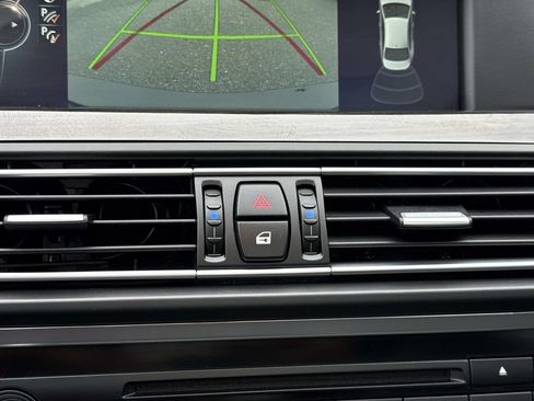 Used 2013 BMW M5 RWD image 14