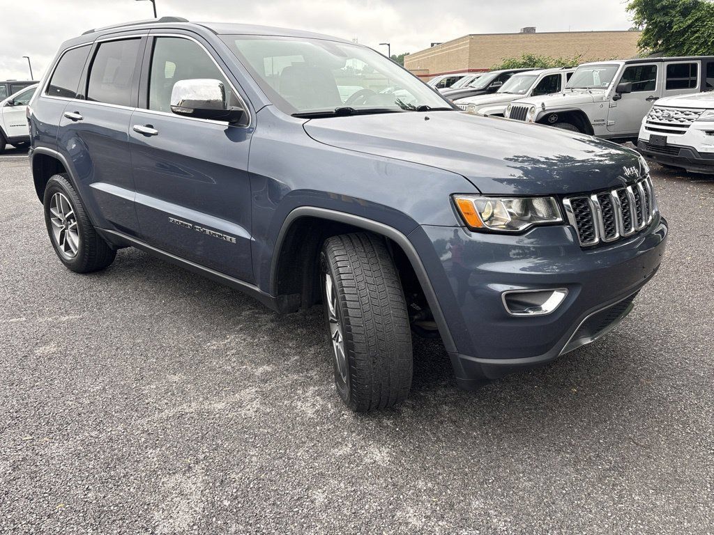 Used 2021 Jeep Grand Cherokee Limited w/ Trailer Tow Group IV AWD/4WD image 3