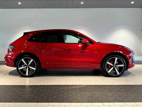 Used 2025 Porsche Macan S image 11