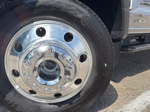 Used 2024 Ford F550 4x4 Crew Cab Super Duty image 29