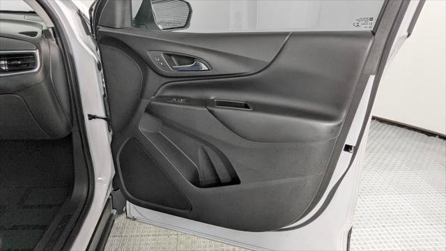 Used 2022 Chevrolet Equinox LT FWD image 22