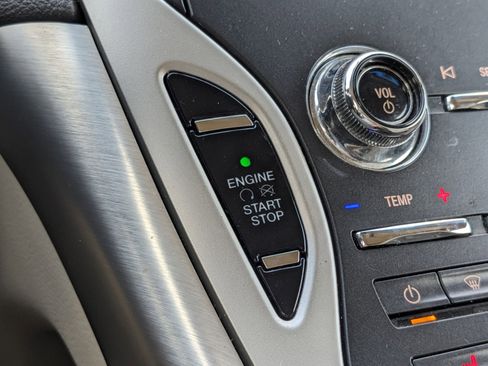 Used 2020 Lincoln Nautilus FWD w/ Equipment Group 101A image 30