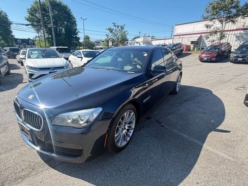 Used 2014 BMW 750i xDrive AWD/4WD image 3