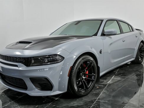 Used 2022 Dodge Charger SRT Hellcat w/ SRT Black Package image 5