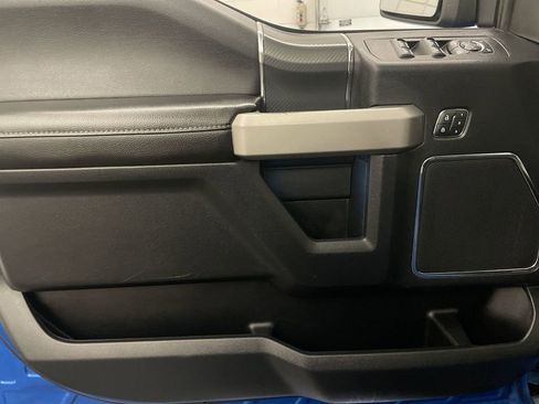 Used 2019 Ford F150 Lariat w/ Equipment Group 502A Luxury AWD/4WD image 17