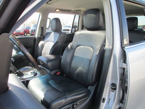 Used 2015 INFINITI QX80 4WD w/ Driver's Assistance Package image 18