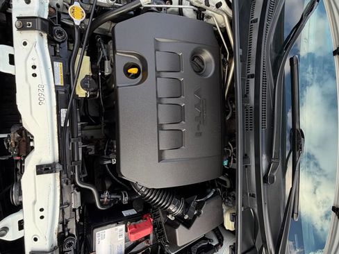 Used 2015 Toyota Corolla S image 19