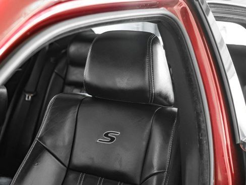 Used 2022 Chrysler 300 S image 29